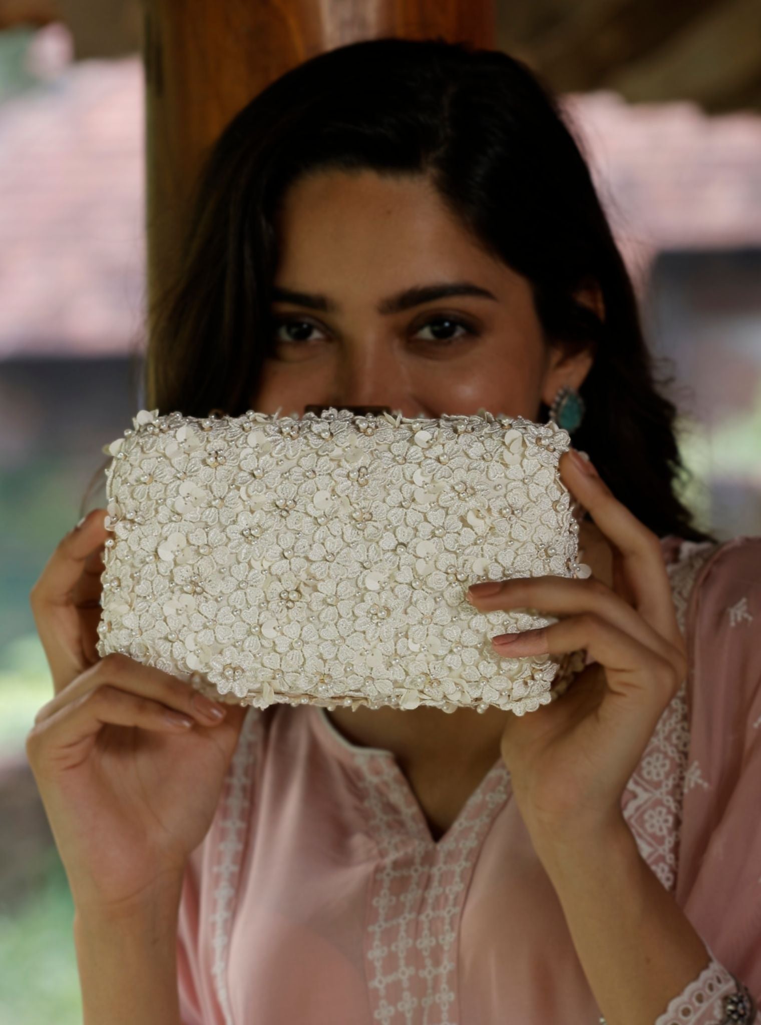 Mulmul Dua Off White Clutch Bag