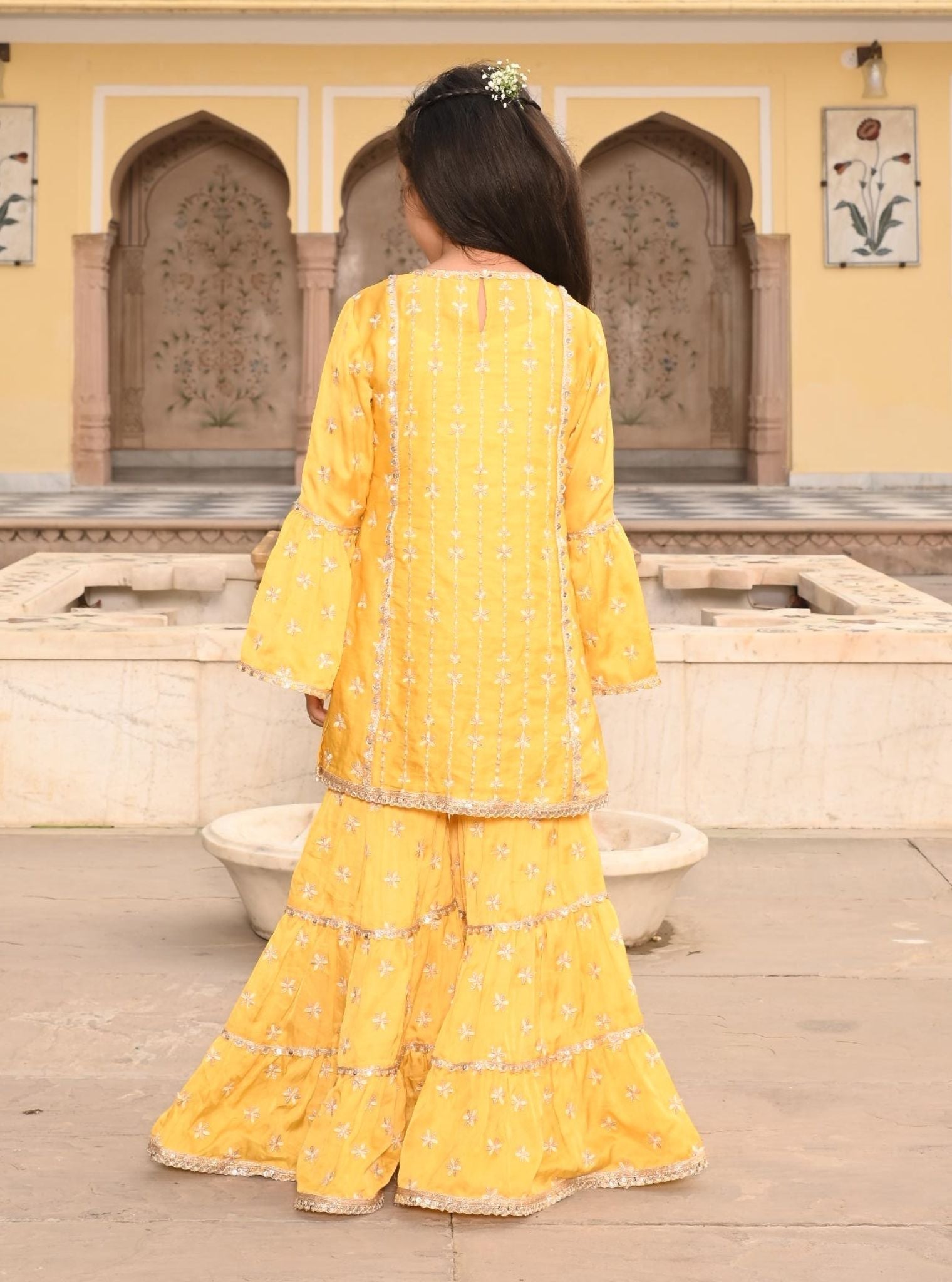 Mulmul Modal Satin Pyaari Yellow Kurta with Mulmul Modal Satin Pyaari Yellow Garara