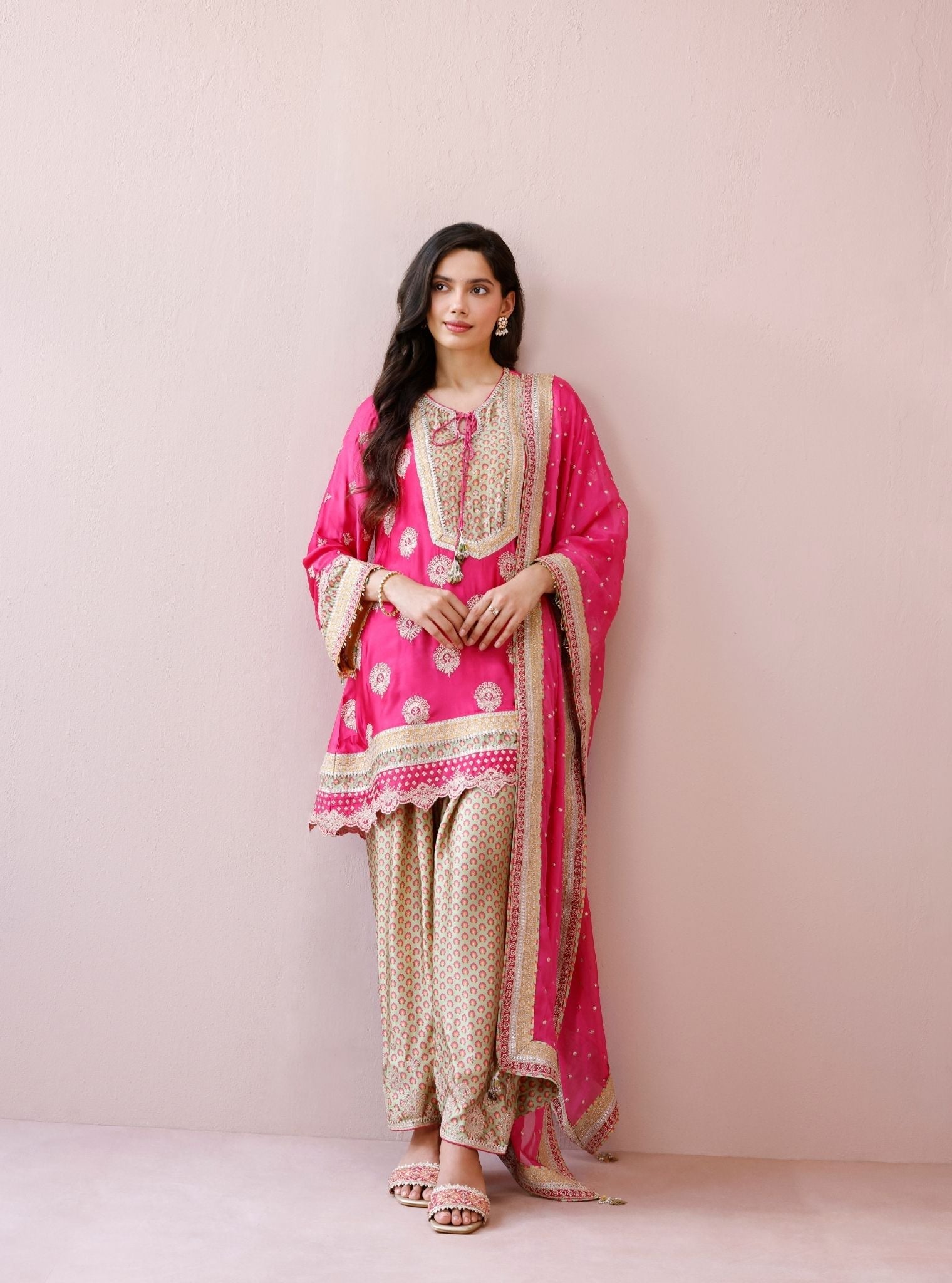 Veya Cupro Satin Fuchsia & Green Kurta Set
