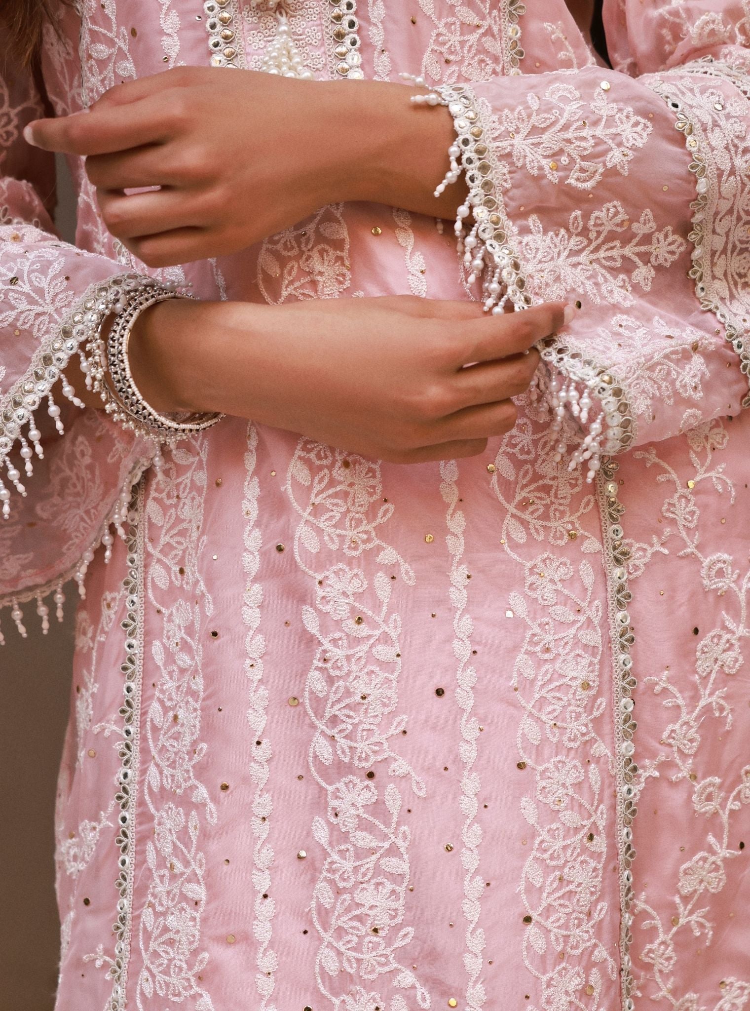 Taveya Organza Pink Kurta Set