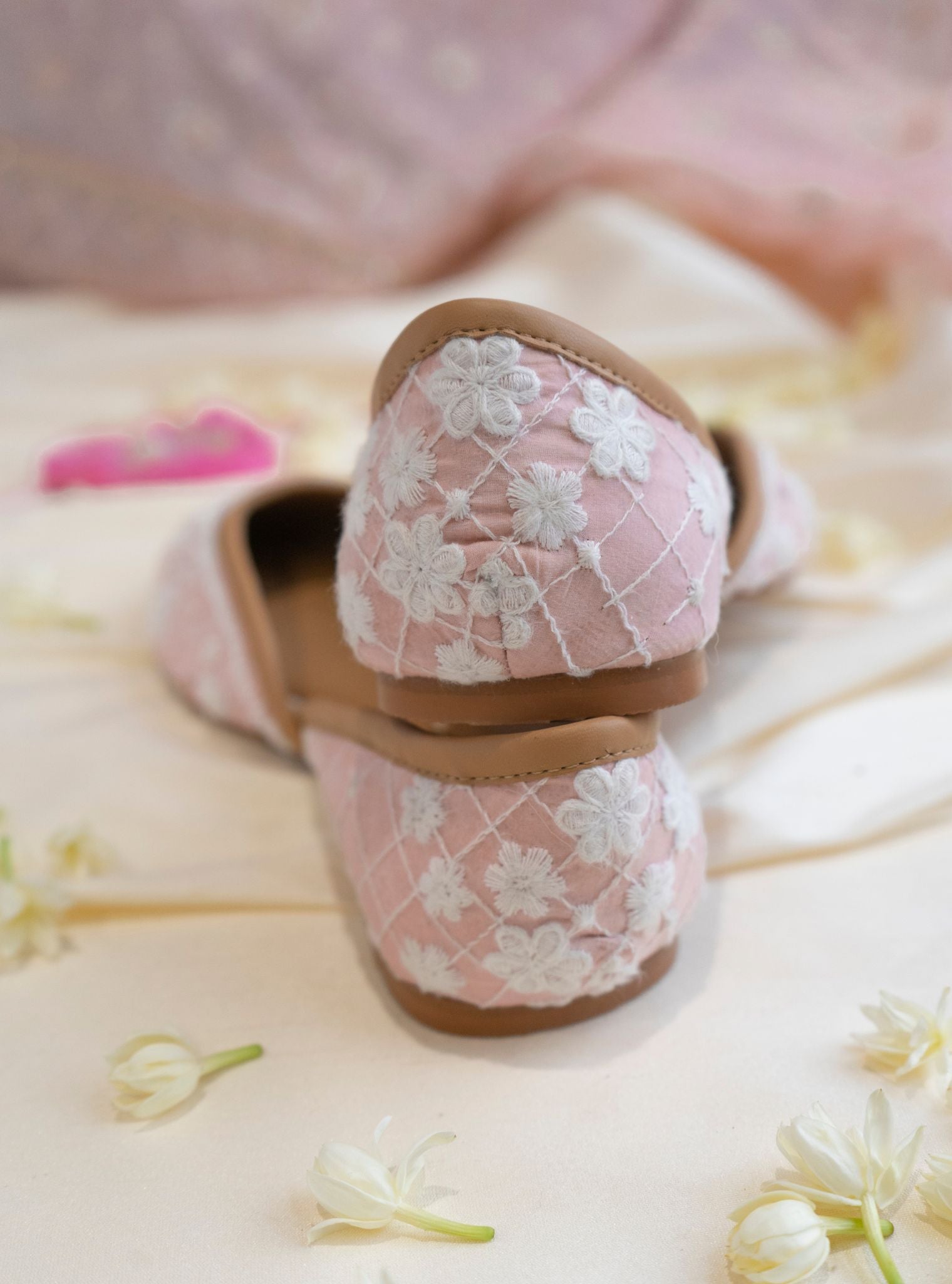 Avani Pink Vegan Jutti