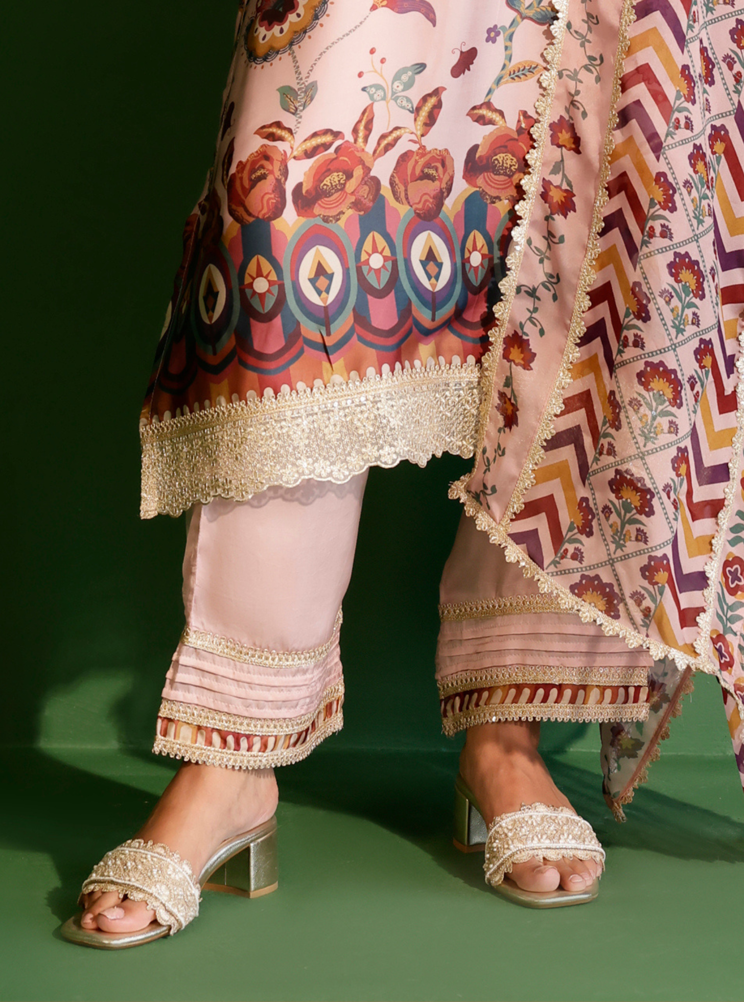 Diantha Cupro Satin Printed Light Pink Kurta Set