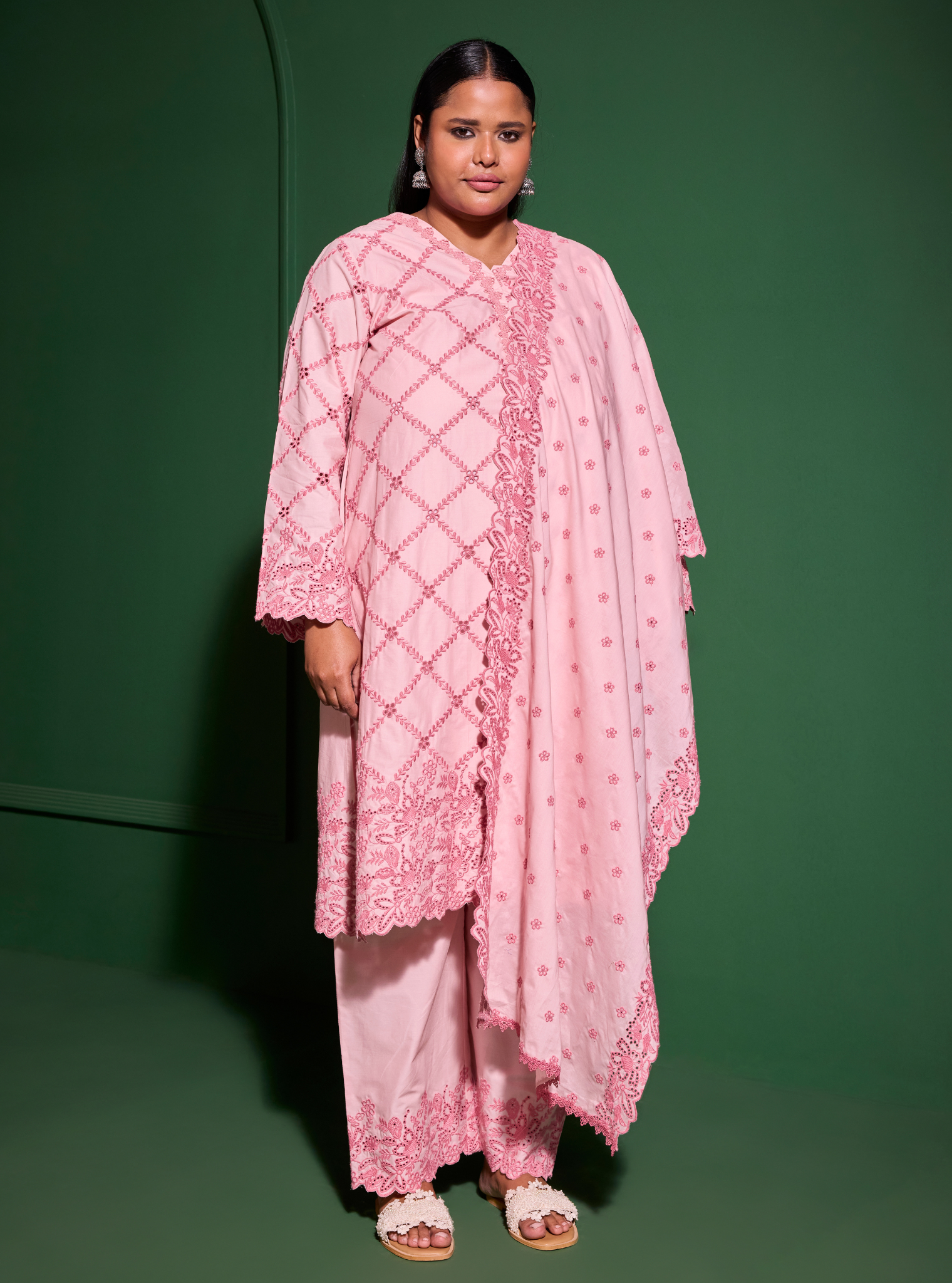 Mulmul Cotton Eesvari Light Pink Kurta With Mulmul Cotton Eesvari Light Pink Pant