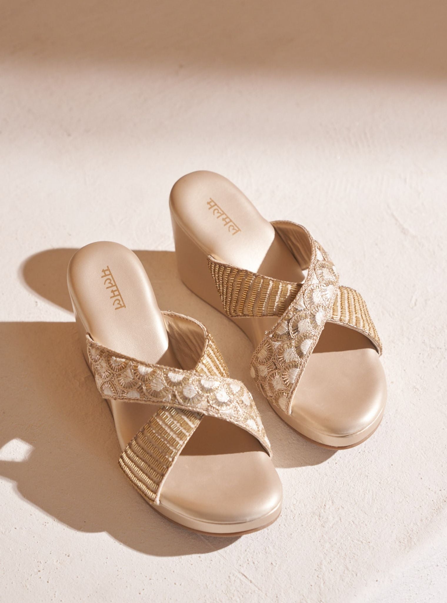 Viyana Vegan Wedge heel