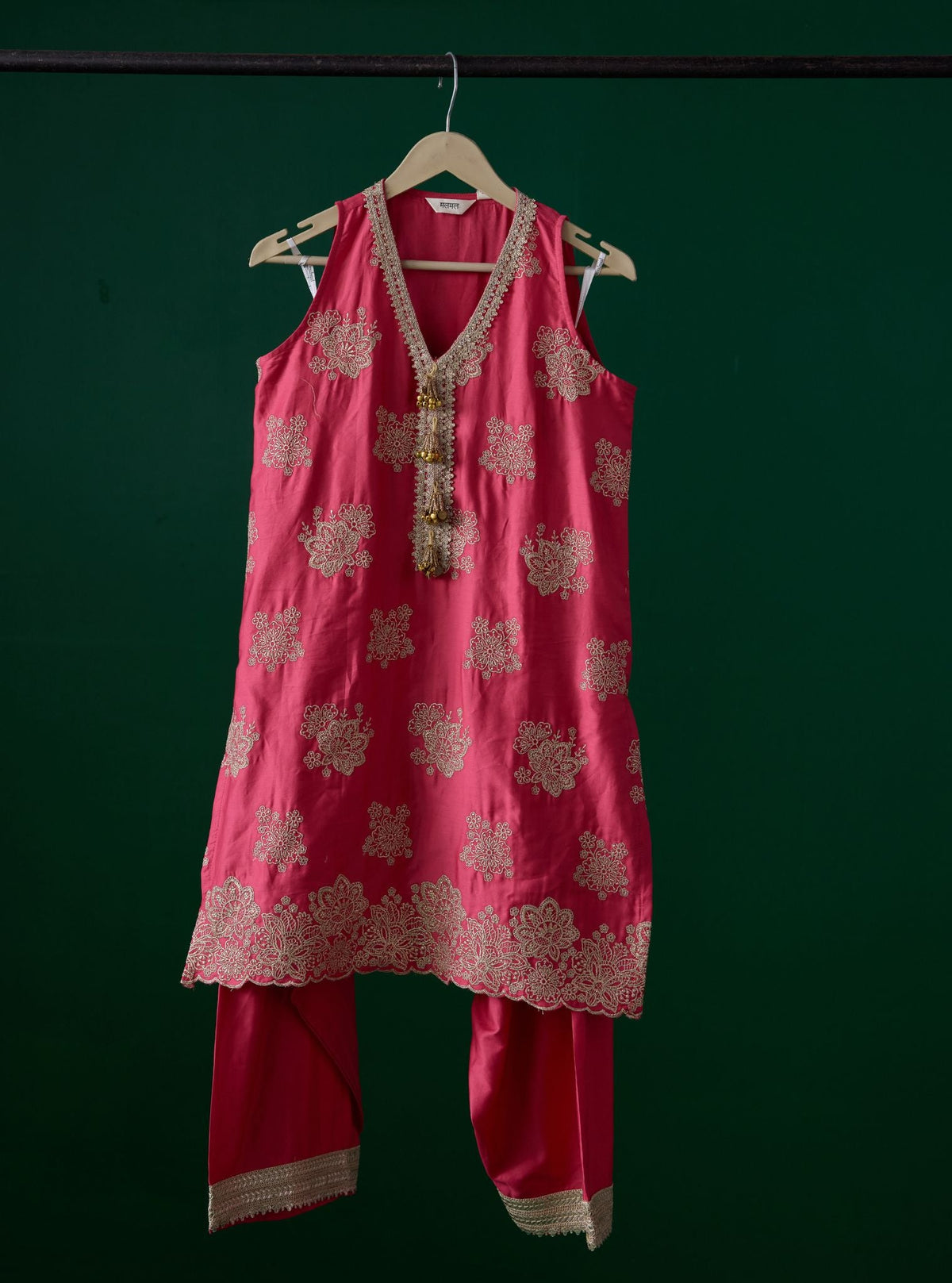Jivara Crepe Fuschia Kurta Set