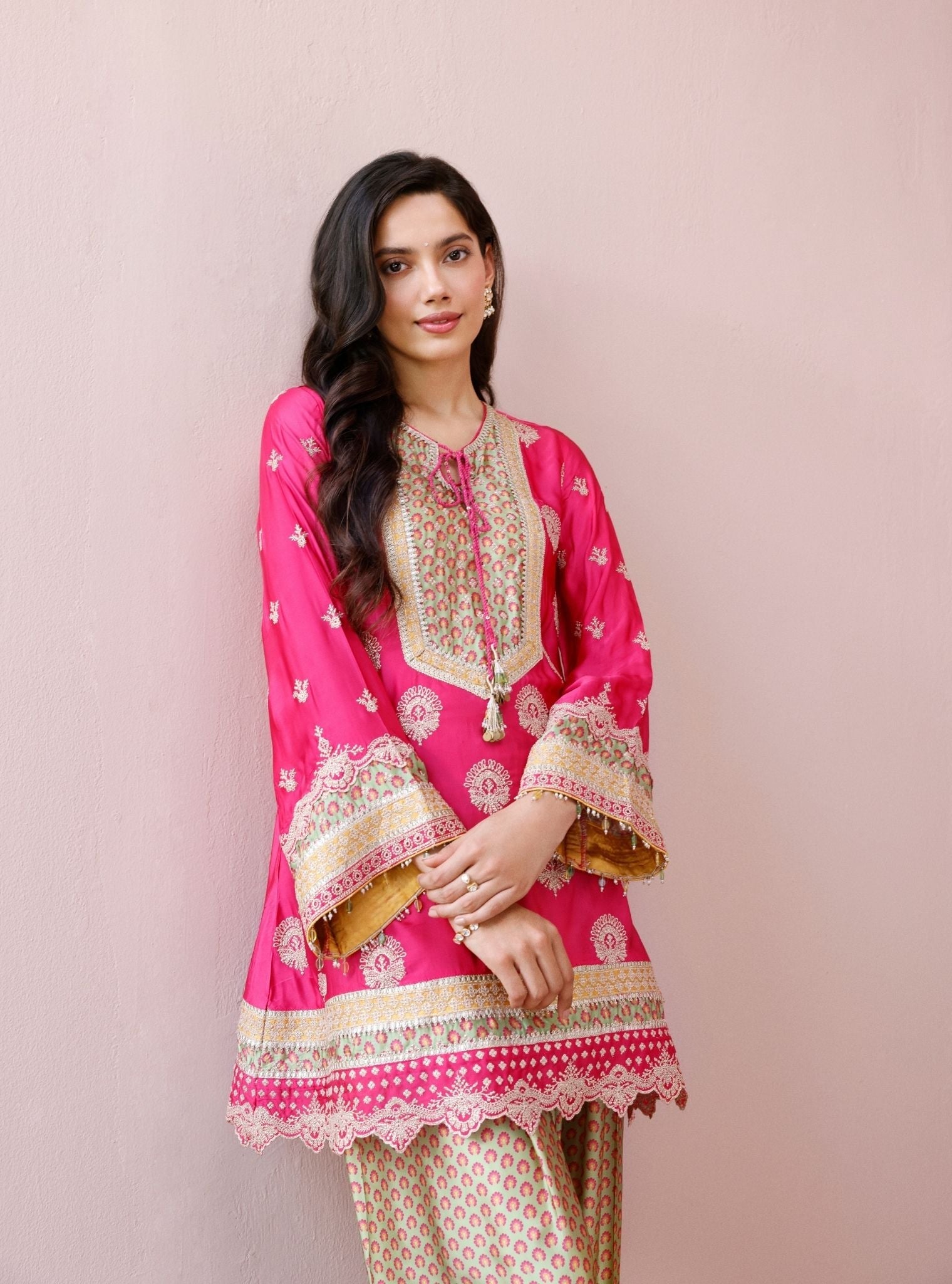 Veya Cupro Satin Fuchsia & Green Kurta Set
