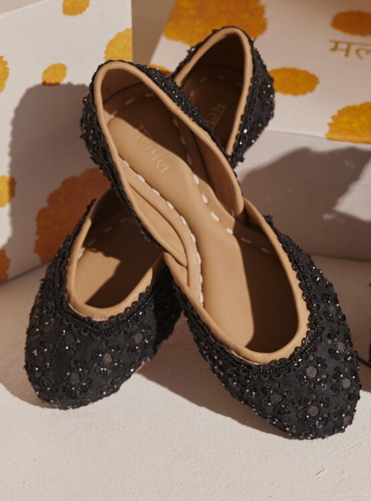 Mallika Black Vegan Jutti