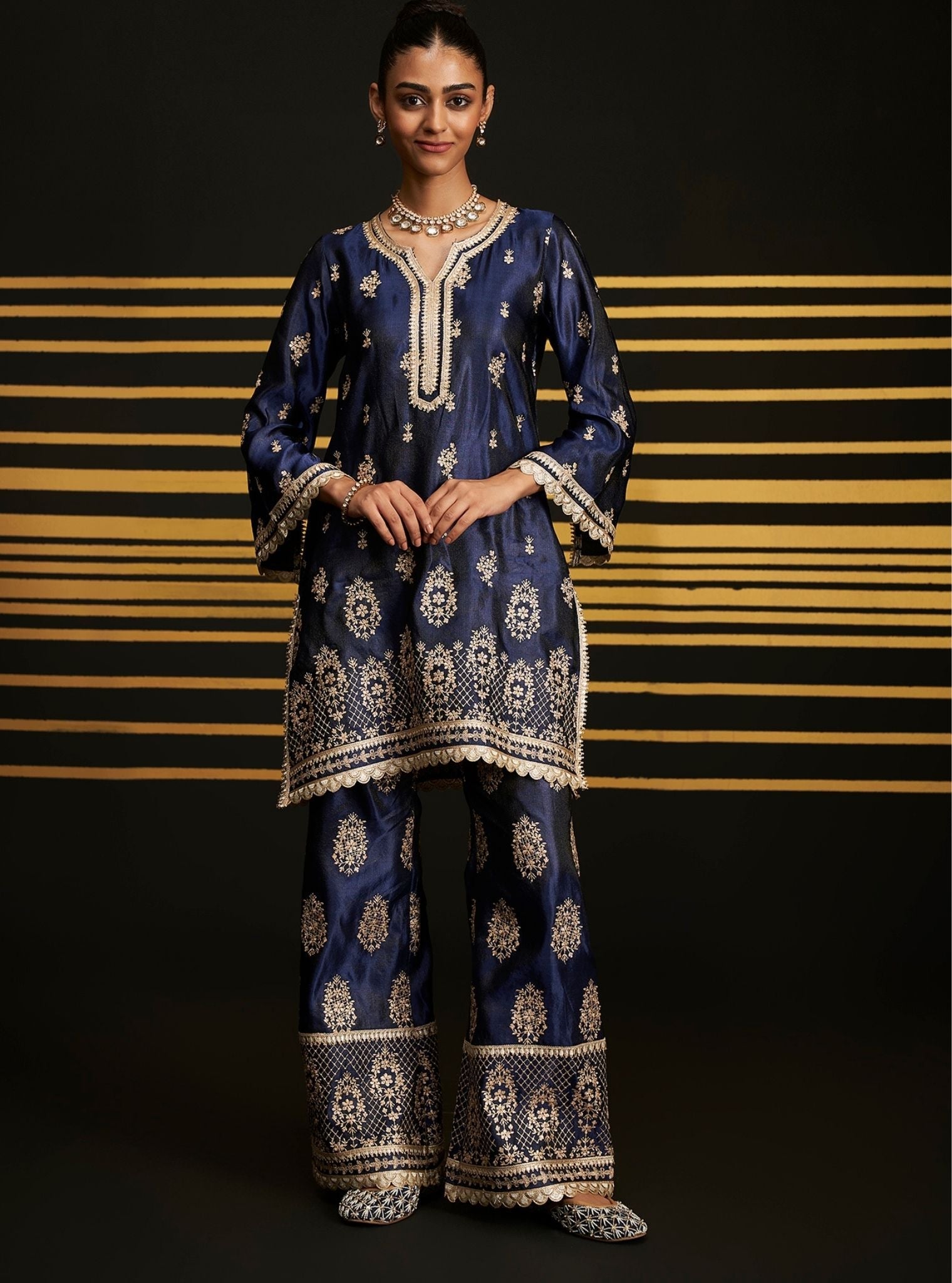 Vaari Tissue Linen Satin Navy Pant