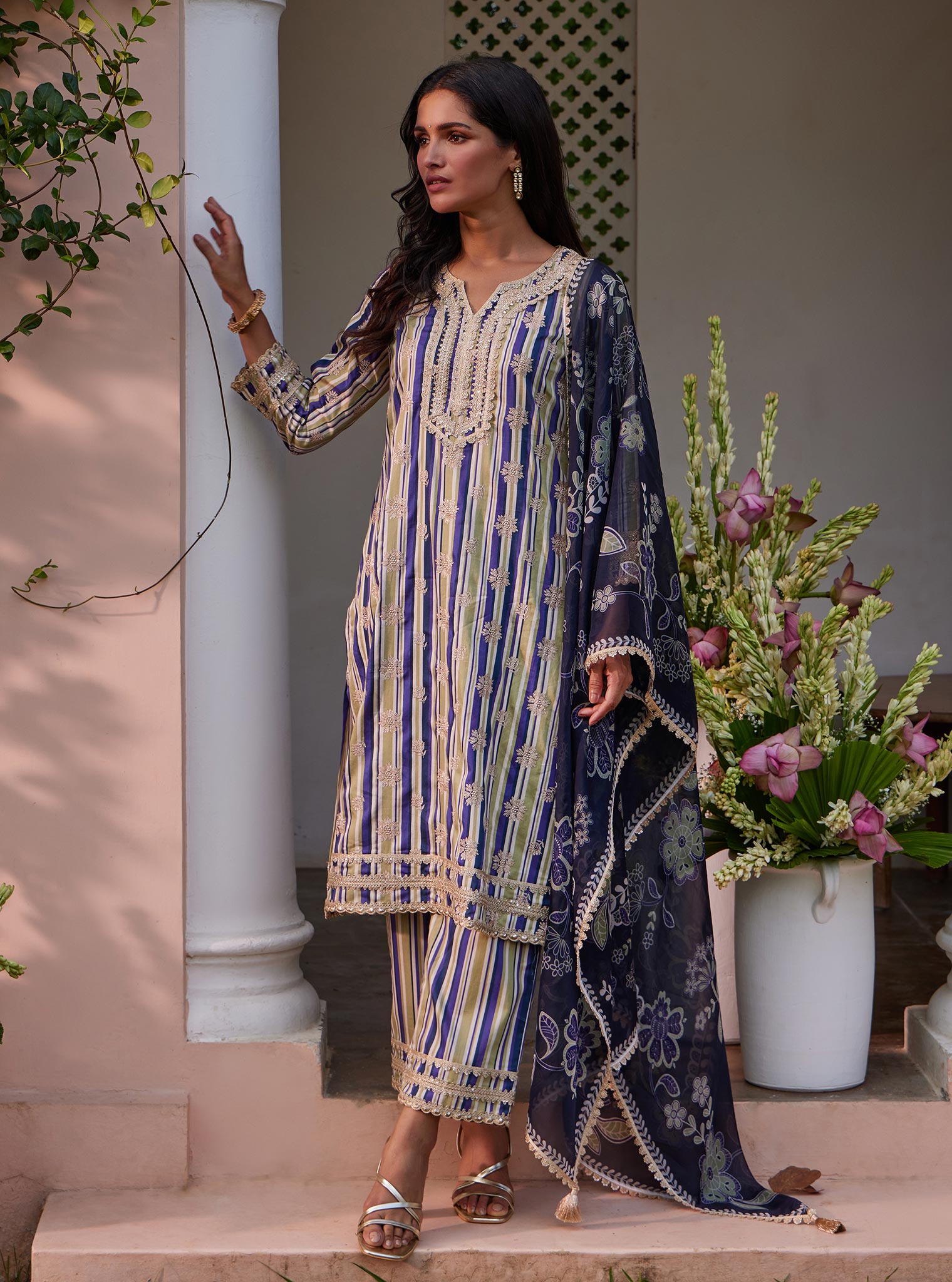 Mulmul Organza Itya Blue Dupatta