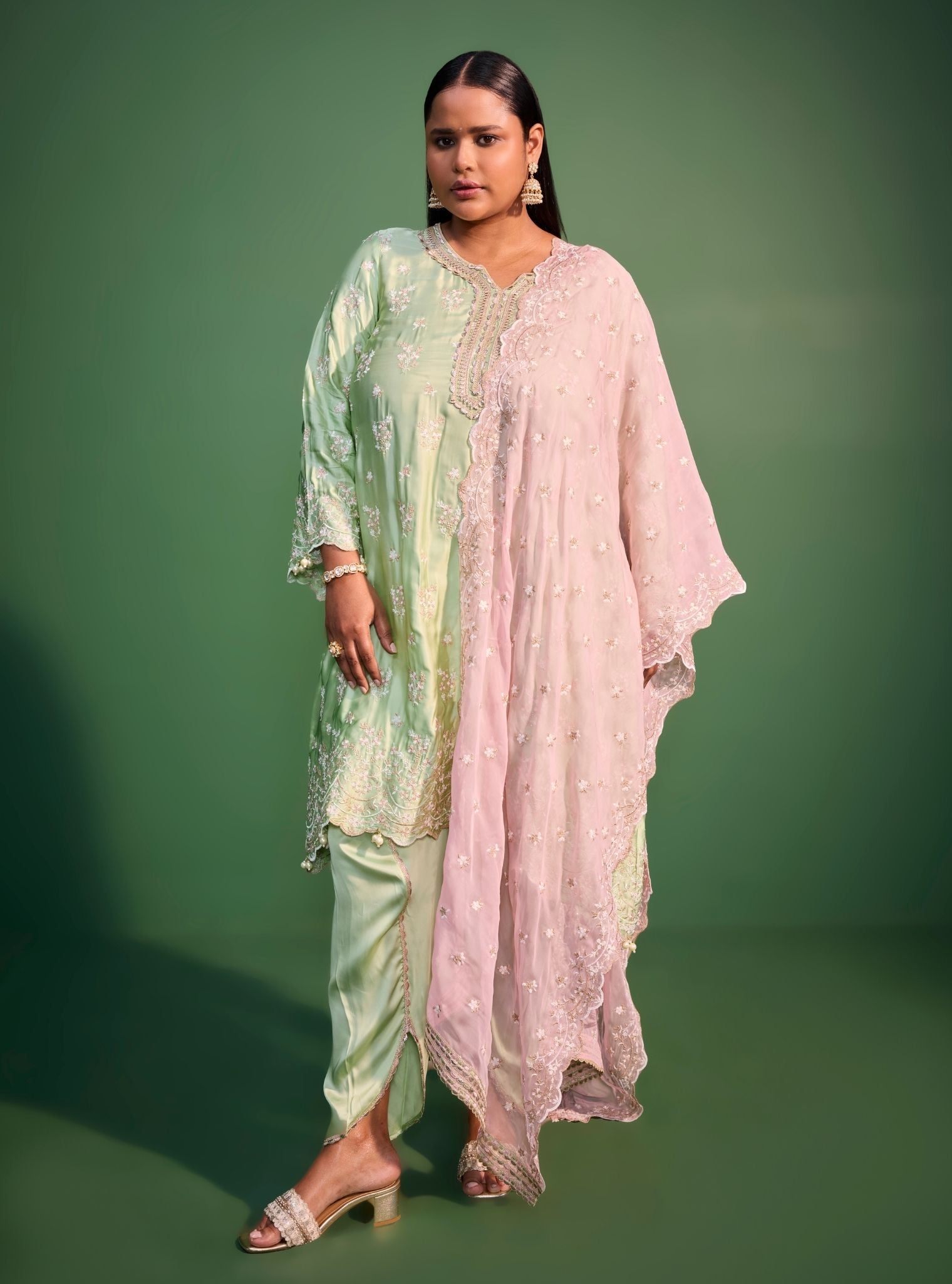 Mulmul Organza Mangalam Onion Pink Dupatta