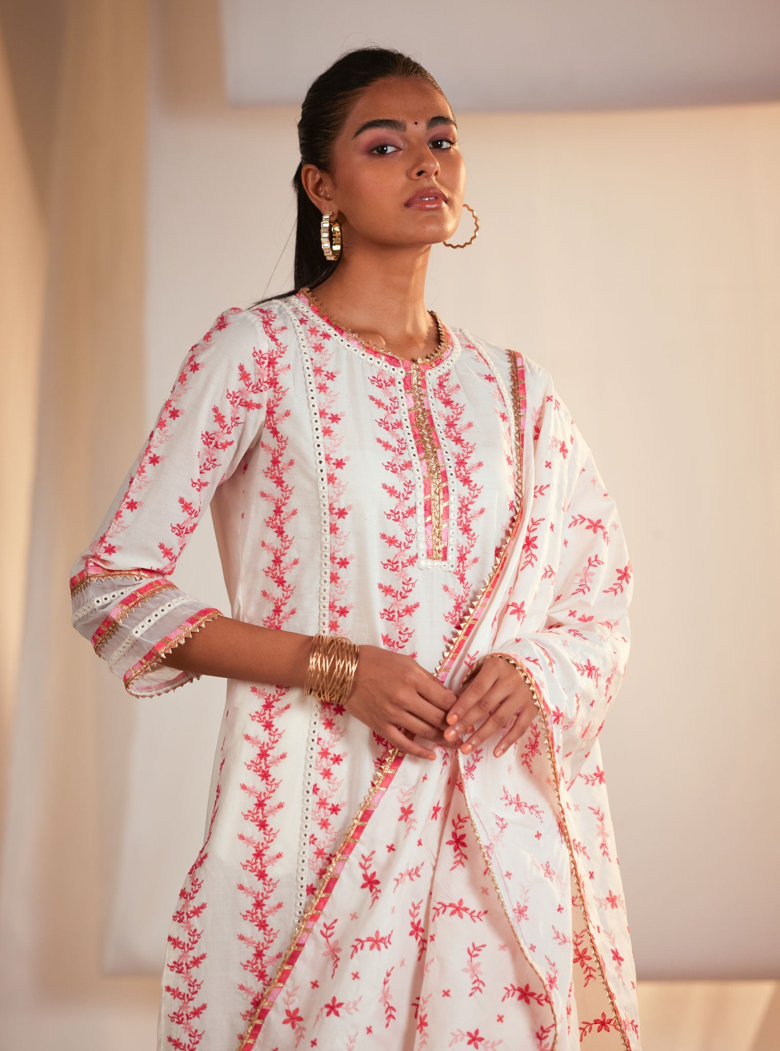 Mulmul Supima Cotton Carrie Off White/Pink Dupatta