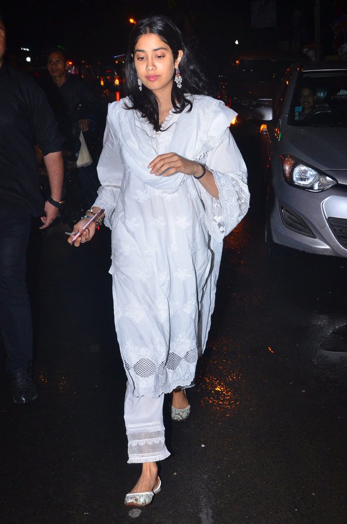 Petunia Supima Cotton White Kurta Set